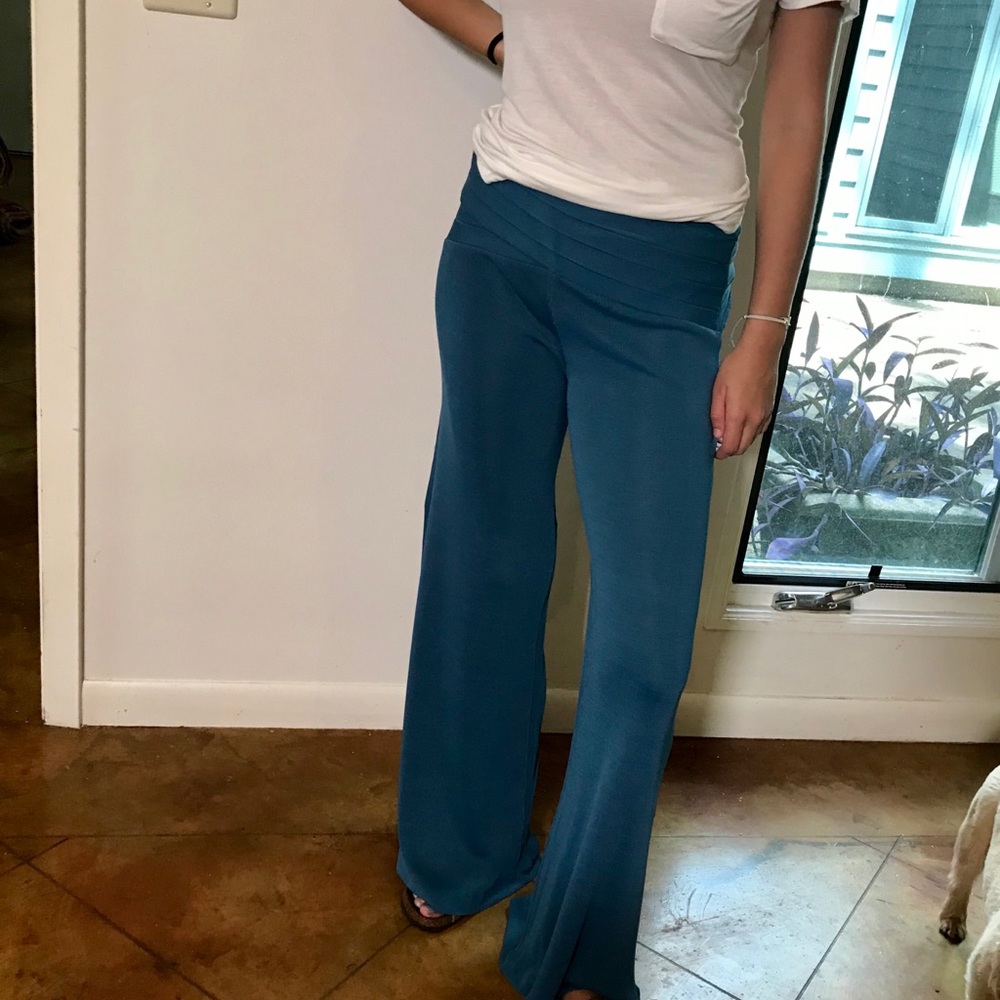 Rare Herve Leger Palazzo M